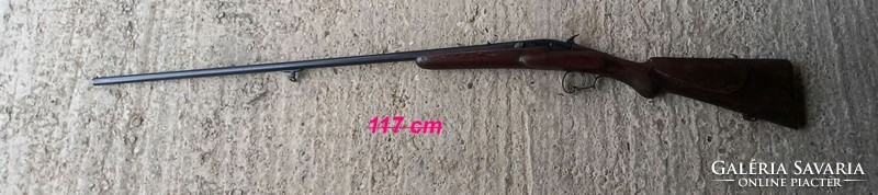 Old hunting rifle