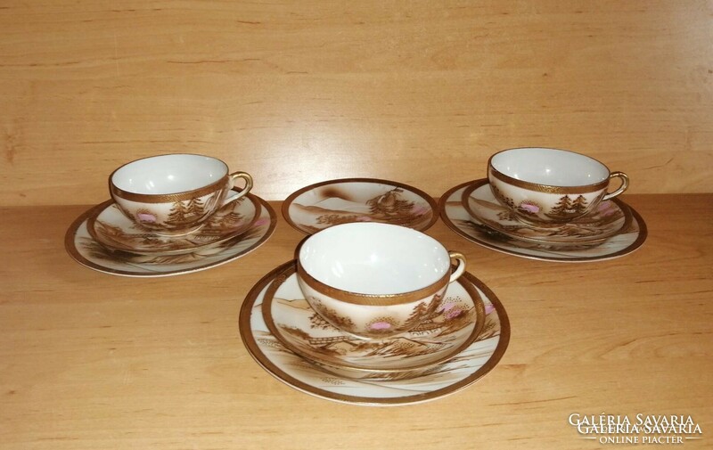Kínai tojáshéj porcelán reggeliző szett 3 db kistányér, 3 db csésze, 4 db alátét (30/d)