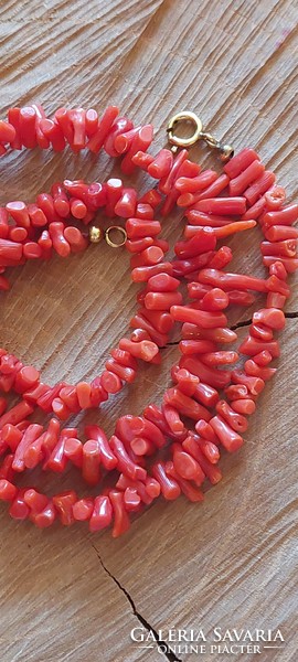 Beautiful noble coral necklace