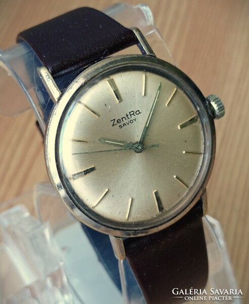 17 köves ZentRa Savoy