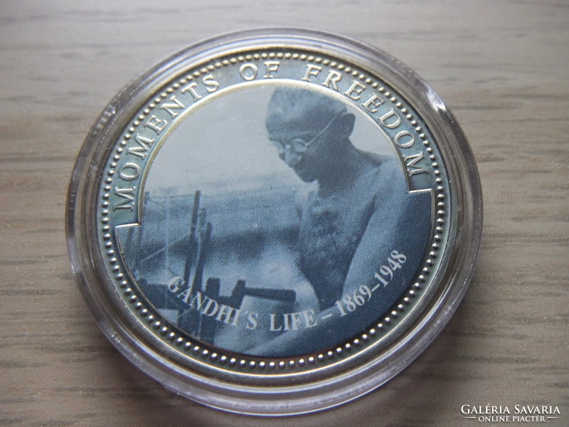 10 Dollars Life of Ghandi ( 1869 - 1948 ) Liberia 2001 in sealed capsule