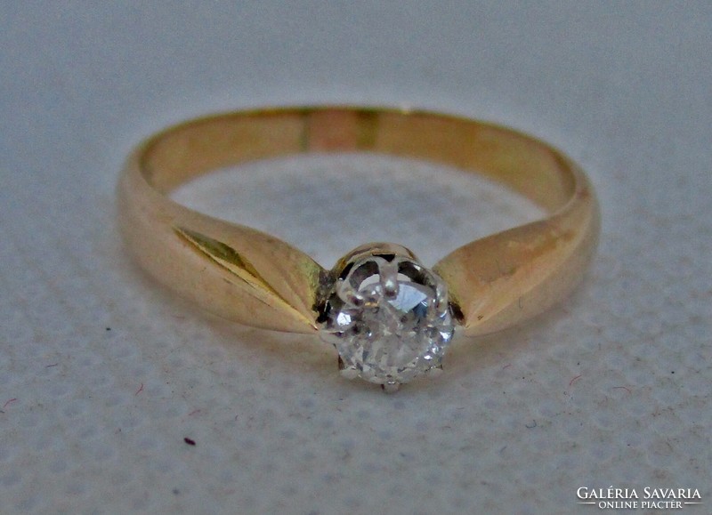 Elegáns régi 14kt arany gyűrű  gyémánt kővel 0,25ct
