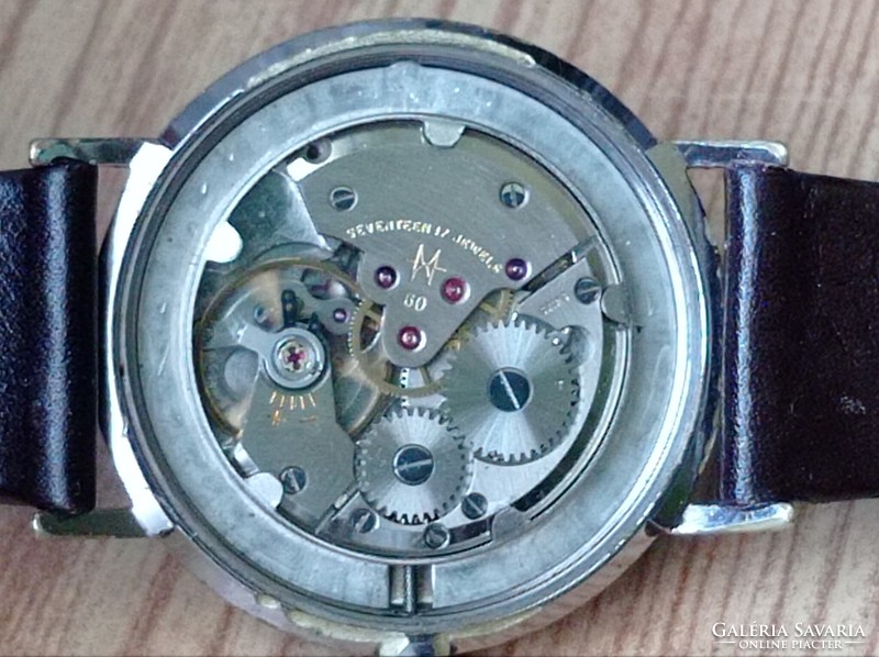 17 köves ZentRa Savoy