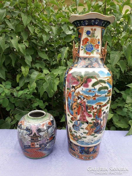 Japanese - Chinese vase.