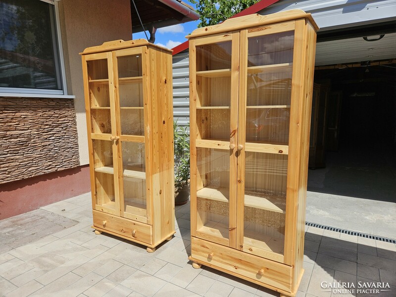 Pine display case in good condition for sale. (There are 3 of them). Price / 1pc
