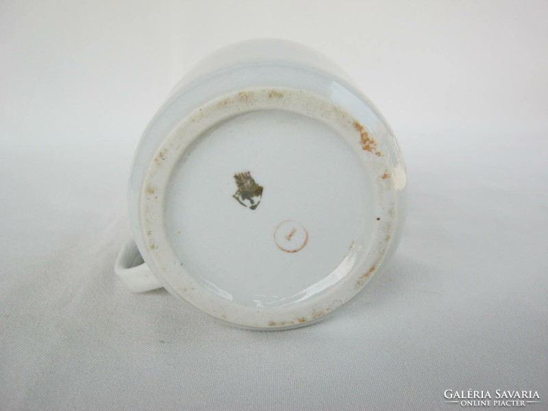 Zsolnay porcelán  mese mintás gyerek bögre