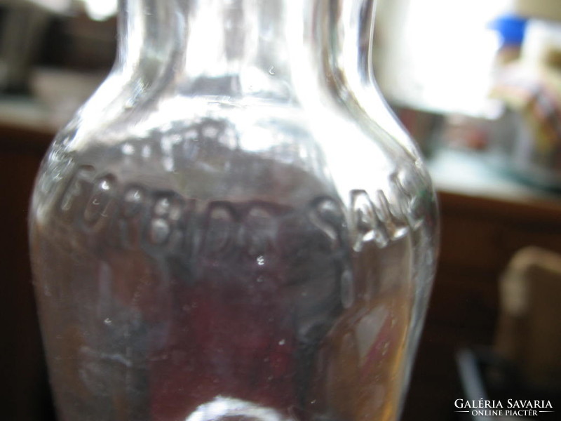 Retro FEDERAL LAW FORBIDS SALE OR RE USE OF THIS BOTTLE  MONINPEX HUNGARY BUDAPEST kis palack