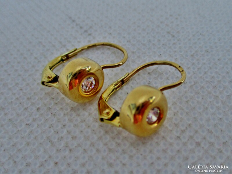 Nagyon szép 14kt arany button fülbevaló