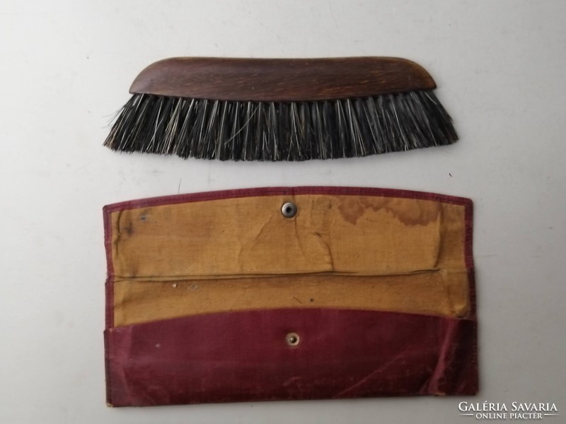 RUHATISZTÍTÓ KEFE  -  1940 KÖRÜLI
