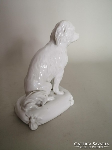 KPM BERLIN  -  PORCELÁN SPÁNIEL  -  1850 KÖRÜLI