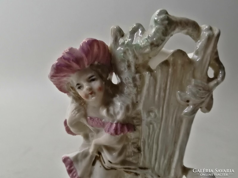 BISZKVIT PORCELÁN VÁZÁCSKA