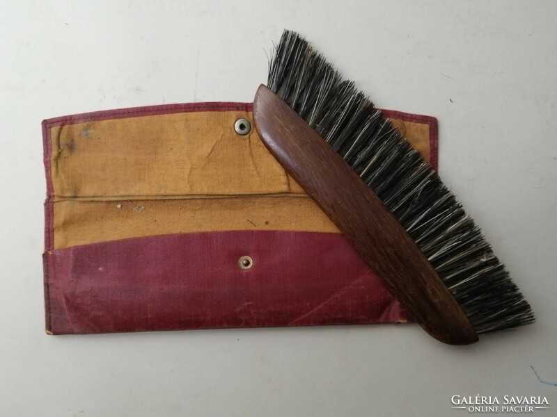 RUHATISZTÍTÓ KEFE  -  1940 KÖRÜLI