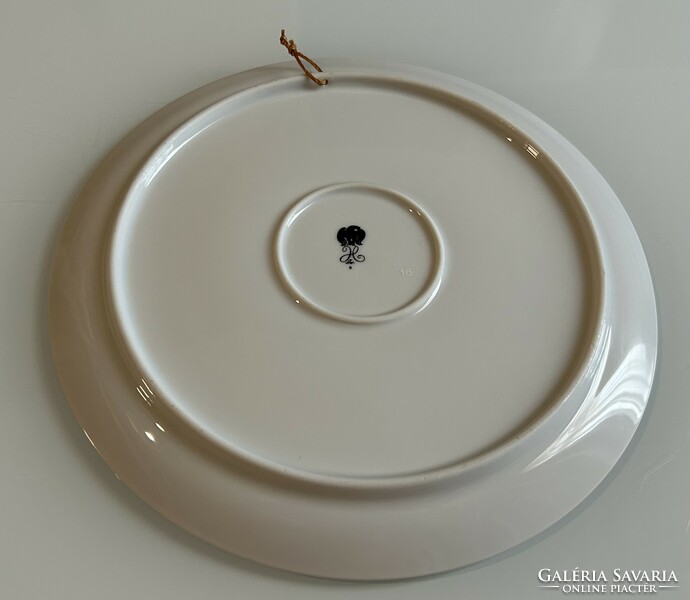 Hollóházi Szász Endre által tervezett Szent István királyt ábrázoló porcelán falitányér