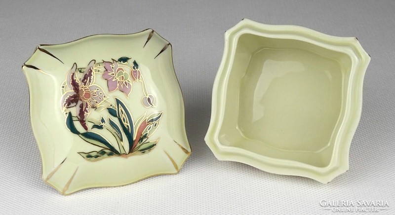 1R810 Exclusive vajszínű Zsolnay porcelán bonbonier