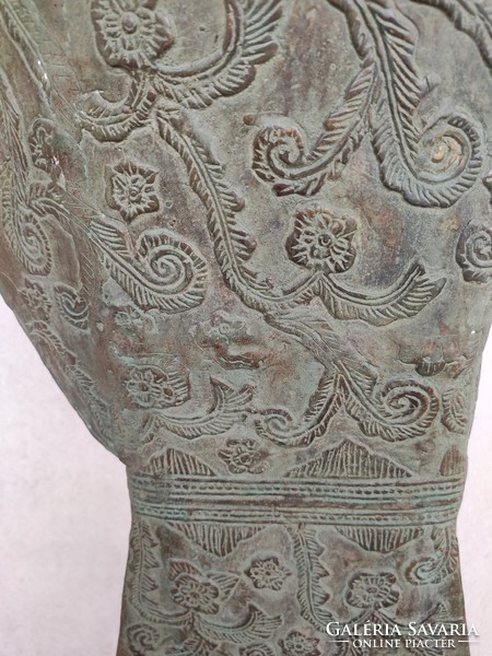 Hatalmas (123 cm), csodálatosan kidolgozott bronz Buddha.