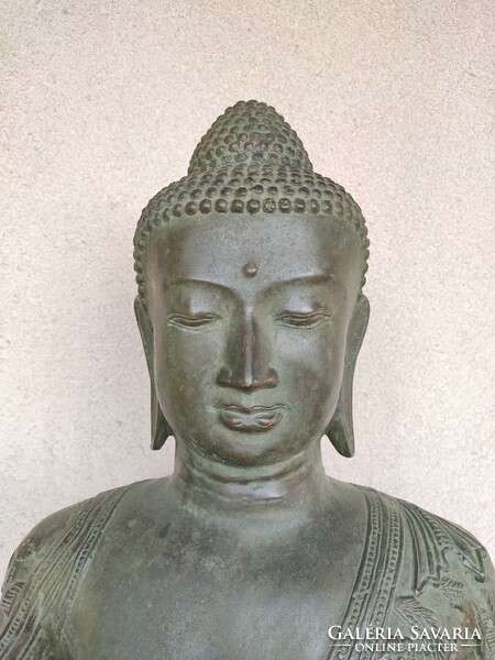 Hatalmas (123 cm), csodálatosan kidolgozott bronz Buddha.