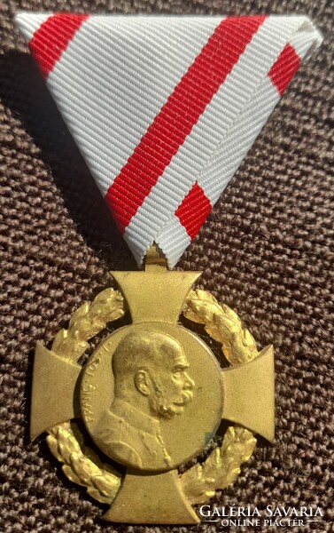 Ferenc József Jubileumi kereszt 1848-1908 . Kemény moaré szalagon !