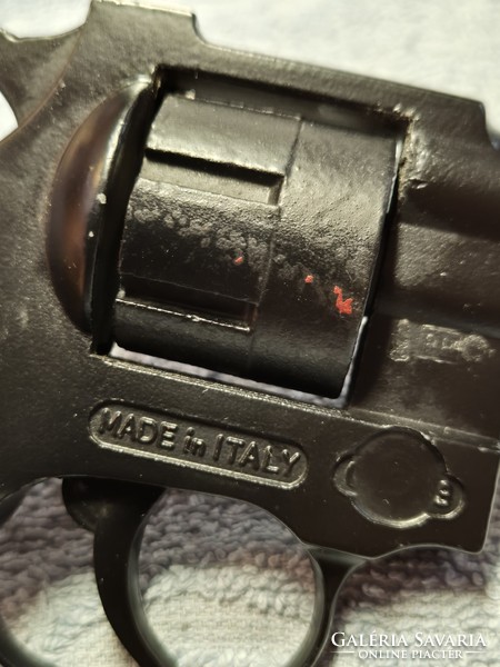 Umarex 6mm-es gáz-riasztó pisztoly