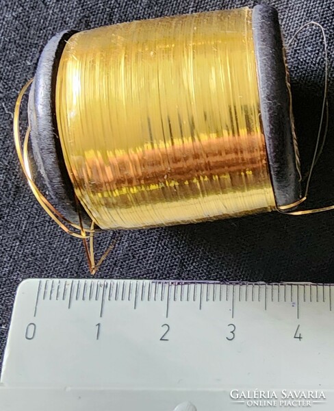 HÁBORÚ ELÖTTI SPULNIS ANGYALHAJ LAMETTA 200 MÉTER KARÁCSONY KARÁCSONYFADÍSZ SCHÖRER CÉRNA + DOBOZ