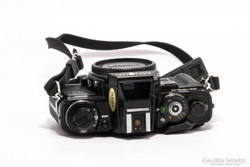 Minolta X-700 filmes fényképezőgép.