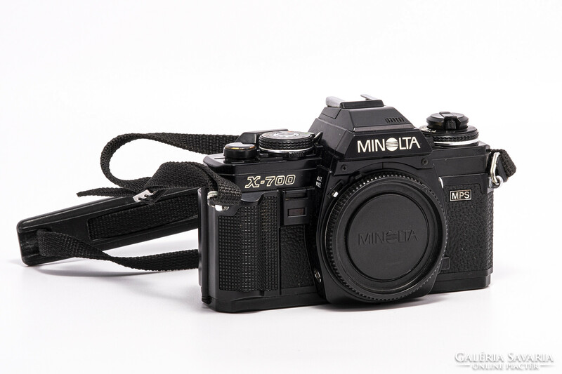 Minolta X-700 filmes fényképezőgép.