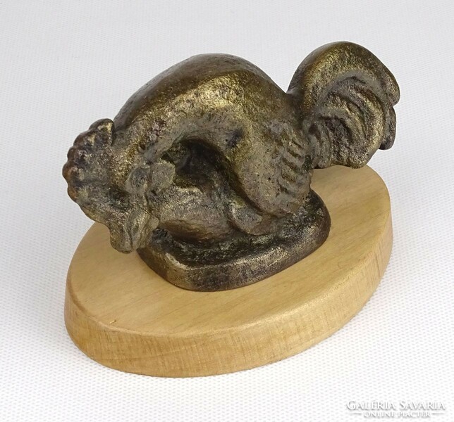 1S249 Bronz kakas szobor fa talapzaton