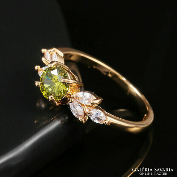 JAPÁN STÍLUSÚ KÜLÖNÖSEN SZÉP GYŰRŰ, OLIVA ÉS FEHÉR CIRKÓNIA KÖVES, 14 K. ARANYOZOTT