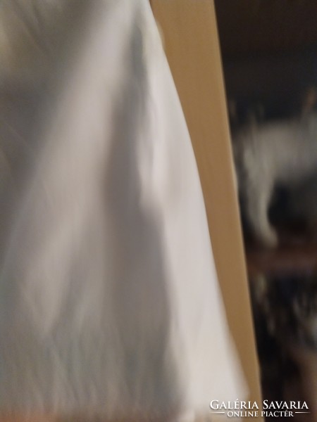 Hófehér könnyű nyári blúzok vegyes fazon 600 Ft/ db