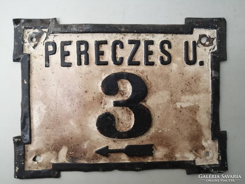 ANTIK UTCA- ÉS HÁZSZÁM  -  PERECZES U. 3