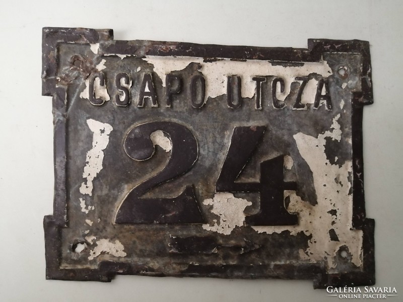 ANTIK UTCA- ÉS HÁZSZÁM  -  CSAPÓ UTCZA 24