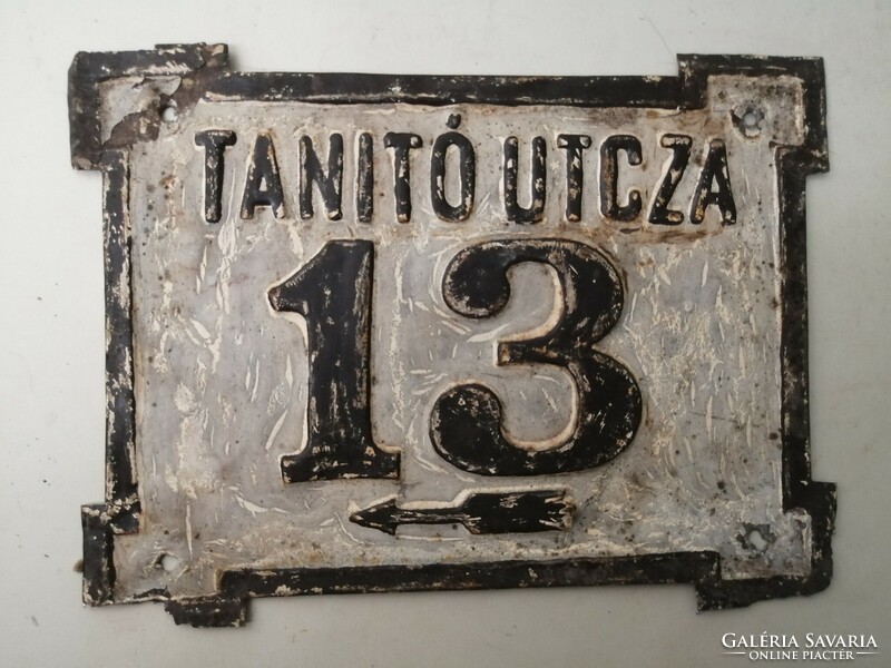 ANTIK UTCA- ÉS HÁZSZÁM  -  TANITÓ UTCZA 13