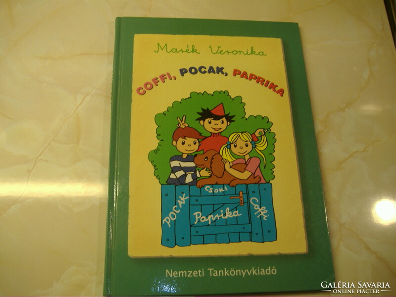 Marék Veronika COFFI, POCAK,  PAPRIKA, 2008