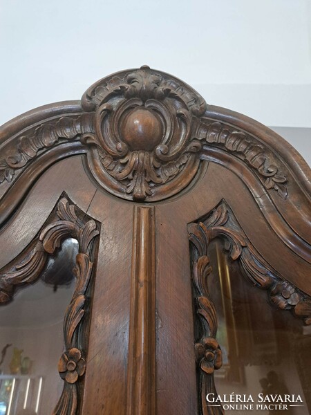 Flamand stílusú antik vitrin, könyves szekrény