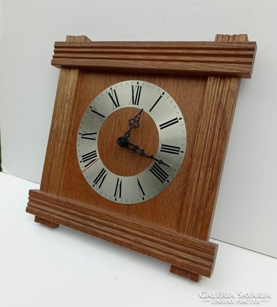 Fa fali óra Német Junghans Quartz szerkezettel