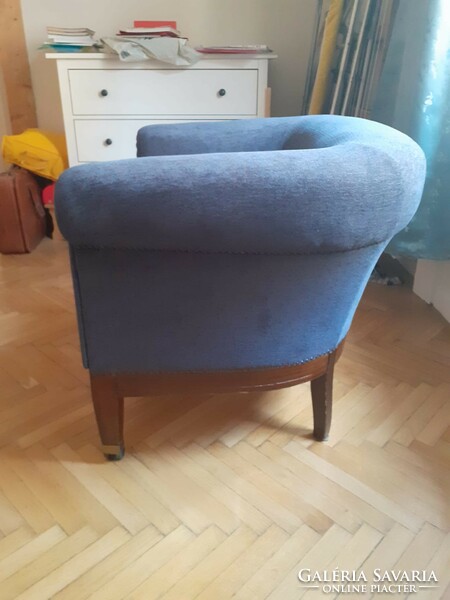 Frissen felújított chippendale klubfotel új szövettel 2 db