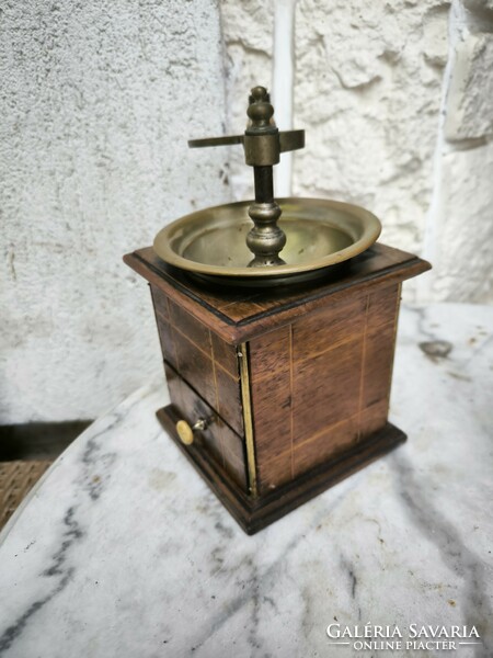 Antik Biedermeier kàvédaráló daràló egyedi kézimunka 1800-as évek