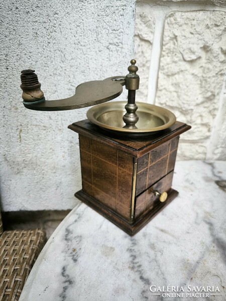 Antik Biedermeier kàvédaráló daràló egyedi kézimunka 1800-as évek