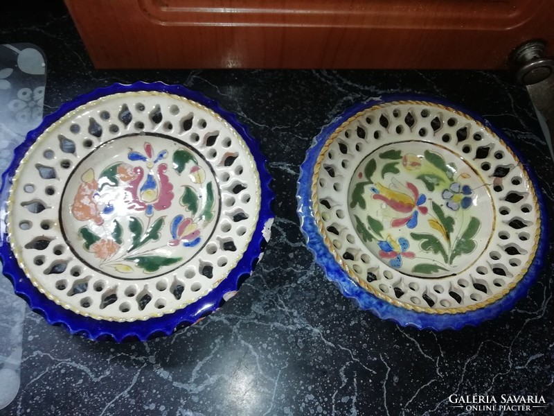 Bozsik Kálmán jelzett tányérok 18 cm, az egyik repedt a képeken látható állapotban