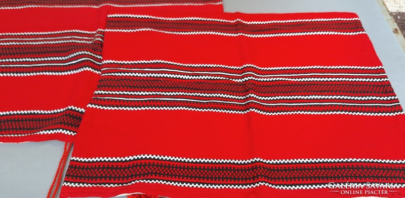 2 darab szőttes párnahuzat 51 x 40 cm.