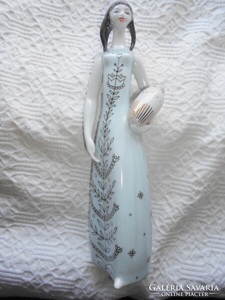 Hollóházi korsos lány - kézzel festett art deco  porcelán figura 27 cm