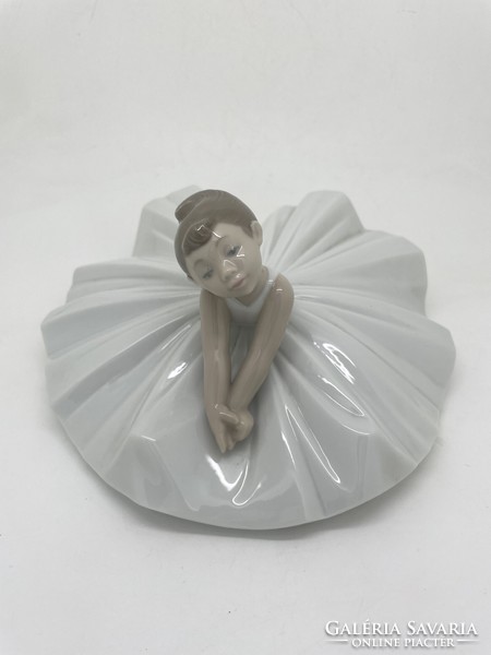 Lladro Nao porcelán figura ülő balerina 1283 8.5cm