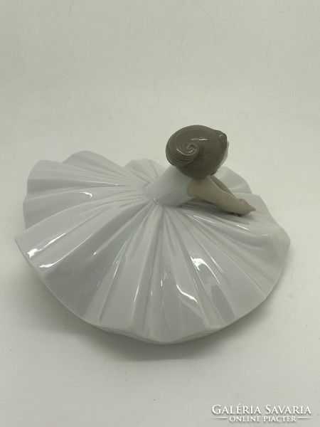 Lladro Nao porcelán figura ülő balerina 1283 8.5cm