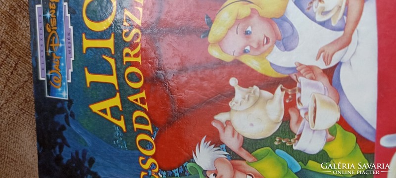Walt ​Disney klasszikus mesék: Alice Csodaországban 13.(1994) Egmont Hungary (ritka)