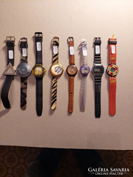 Retró  Quartz órák 8 db vegyes