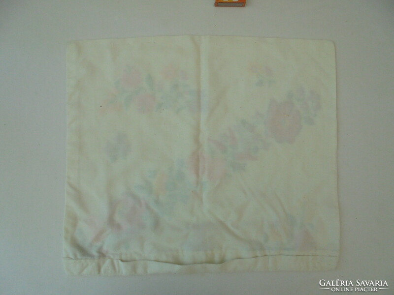 Kalocsai hímzett díszpárna