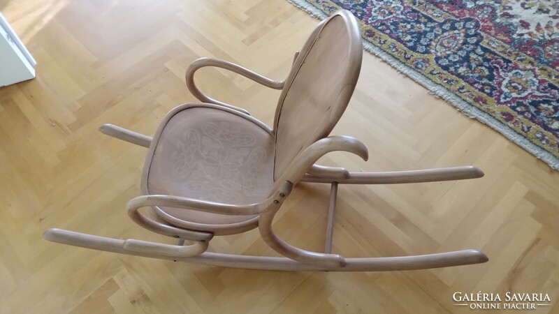 Thonet gyerek hintaszék