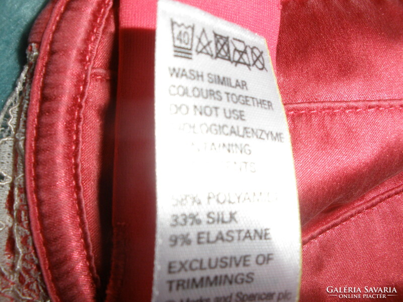 Marks & Spencer selyem merevítős melltartó 80/B