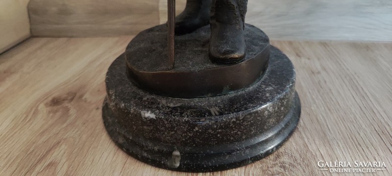 Beszédes János László (1874-1922):  bronz szobor