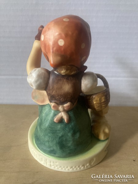 Goebel/Hummel " "Búcsú" #TMK 7 utolsó szám, gyűjtői figura