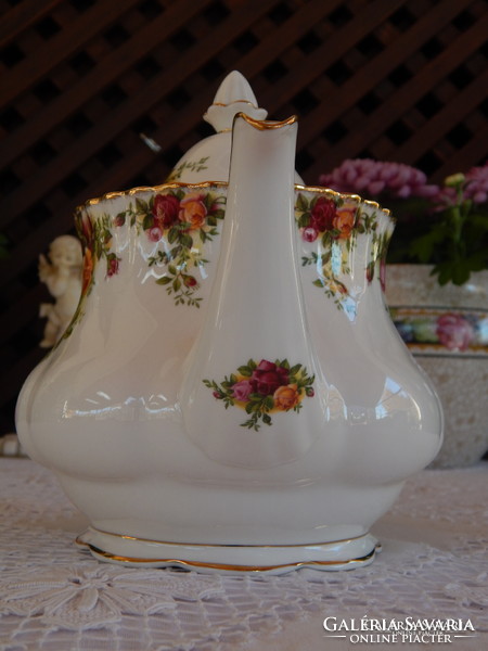 ROYAL ALBERT " Old Country Roses " teás süteményes készlet